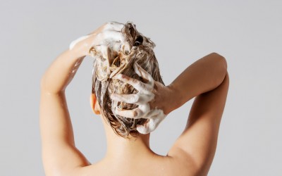 Das richtige Shampoo finden: Ohne Silikone und Sulfate?